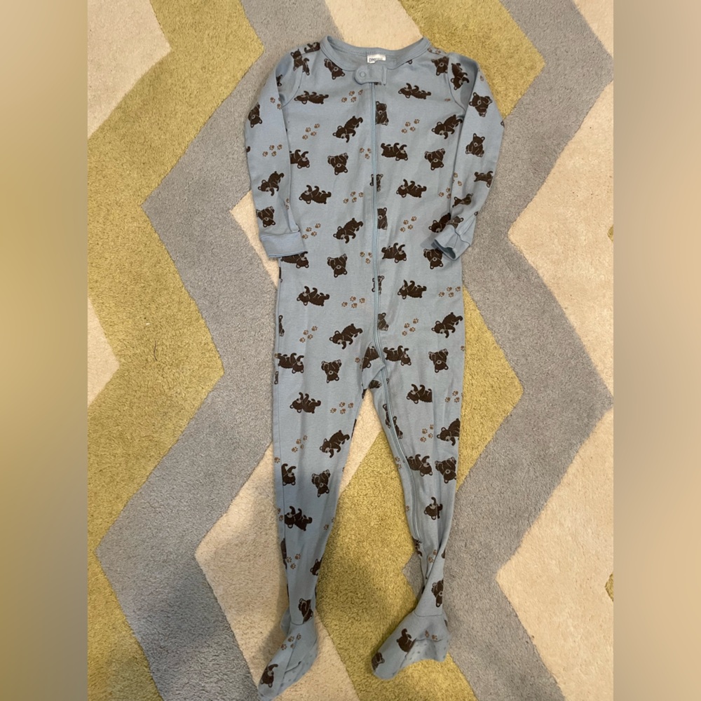 Pair of onesie jammies - Picture 4 of 10